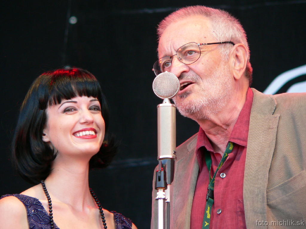 p1060307 Milan Lasica & Bratislava Hot Serenaders