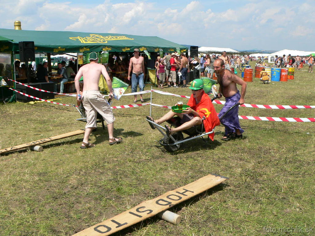 p1070462 Súťaže pri Bažant stane