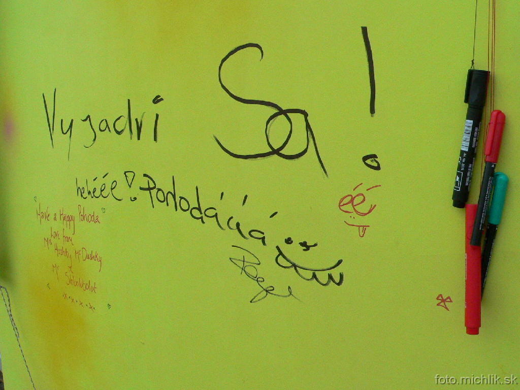 p1180690 Nástenka (nie Nasťenka) pri Artforum kaviarni