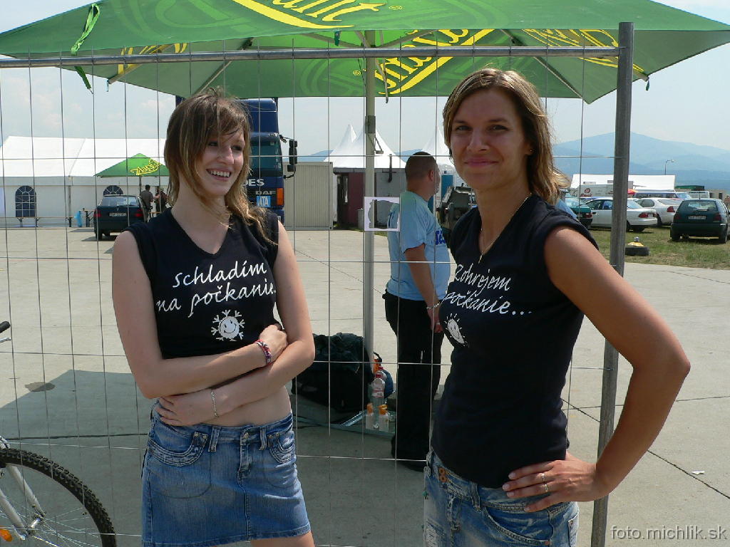 p1180706 Tieto babenky na seba vplývali 50:50, takže mali každá približne 37°C