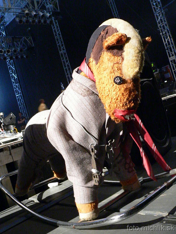 p1180842 Koník od bratov Jóbusovcov sa Värttinä tak zapáčil, že si ho požičali na svoje vystúpenie