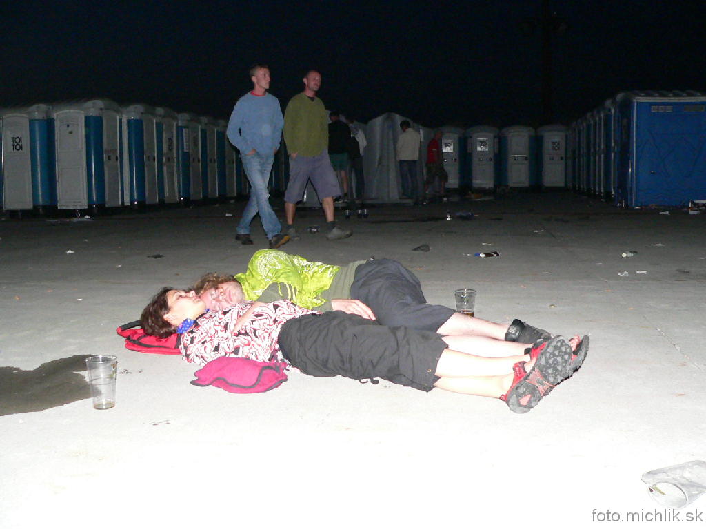 p1190490 Vítanie polnoci vo víre omamnej arómy (v skutočnosti bolo asi 3:20)