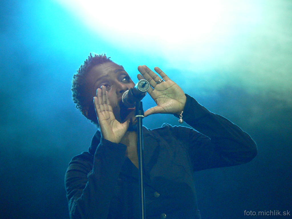 p1190938 ... Tak z toho bola nadšená, až jej zrazu úplne vypadol rytmus... Vysekala sa z toho úprimným 