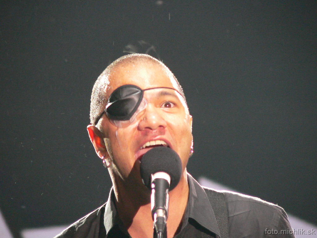 p1200096 Danko tomu dával, až sa mu z hlavy parilo